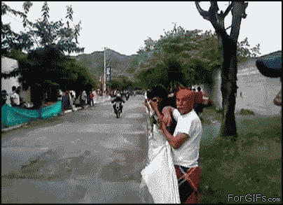 No to poleciała wraz z motorem.. 