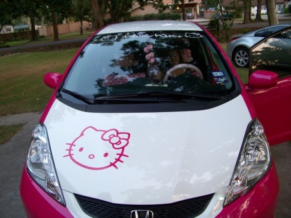 Słodziutka Honda z Hello Kitty