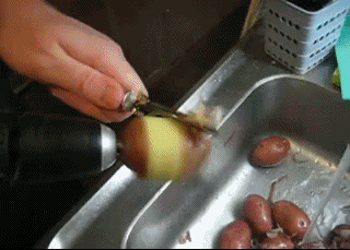 Mechaniczna obieraczka do ziemniaków