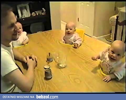 Rodzinna rozmowa przy stole