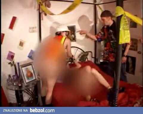 Przyłapana na zdradzie z kamerą