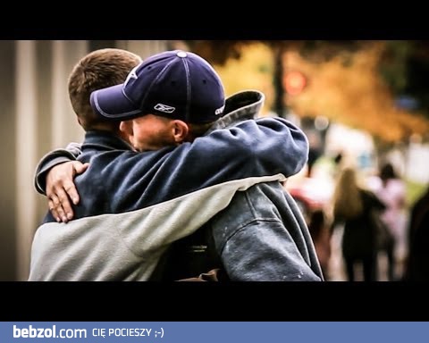 100 dolarów dla bezdomnych