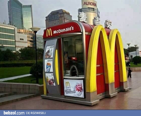 Najmniejszy McDonald's na świecie