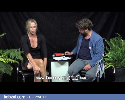 Między dwiema paprotkami z Charlize Theron