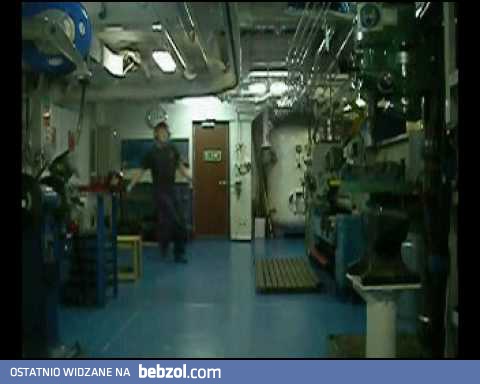 Pod pokładem statku w czasie sztormu