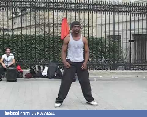 Niesamowity uliczny tancerz