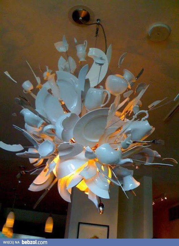 Nietypowy żyrandol