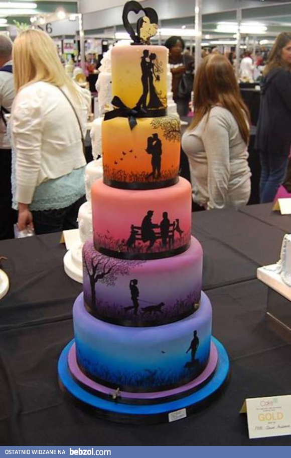 Świetny tort weselny