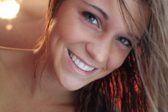 Słodkie dziewczyny i ich piękne... Uśmiechy! (24 zdjęcia)