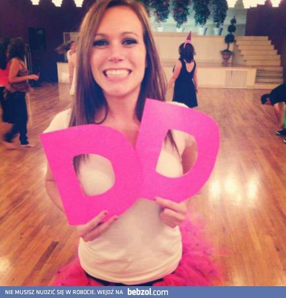 Dziewczyna z podwójnym D