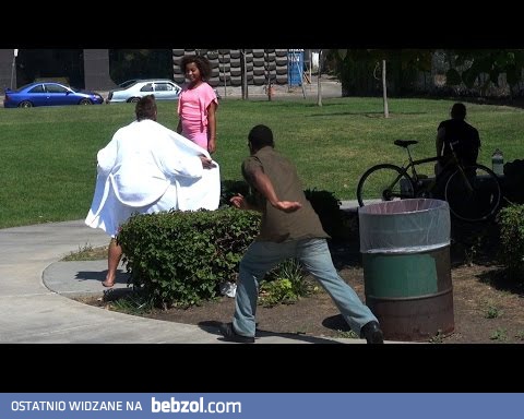 Ekshibicjonista z przesłaniem