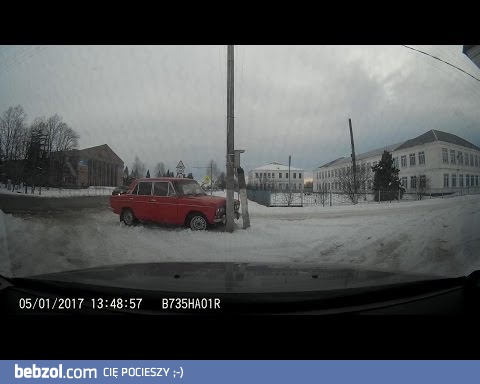 Wjechał w słup