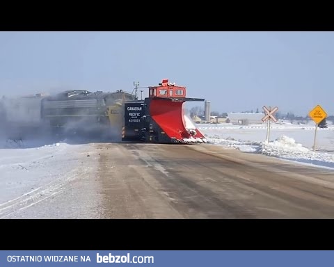 Pociągi usuwają zaspy