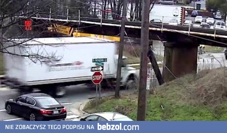 Największy otwieracz do puszek na świecie