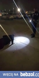 Policjant złapał go z trawką i rzucił wyzwanie: 200 pompek 