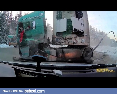 Zderzenie dwóch ciężarówek