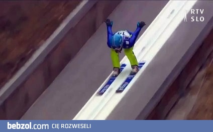DRAMATYCZNY UPADEK CHIŃSKIEJ SKOCZKINI NARCIARSKIEJ