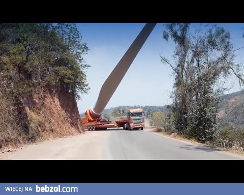 Transport łopat turbin wiatrowych przez góry