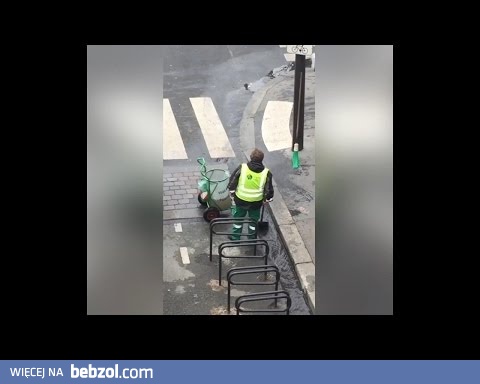 W Paryżu pracowników potrzeba...