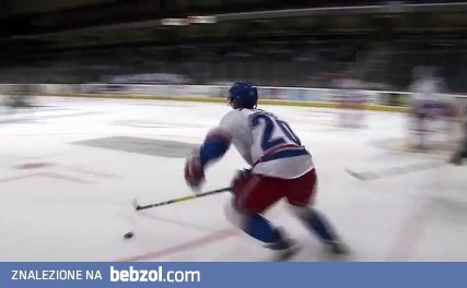 Hokeista tracąc kij 