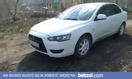 Zemsta za parkowanie na trawniku osiągnęła nowy poziom