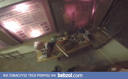 Facet znalazł w pełni zaopatrzony podziemny dom