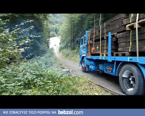 Tak wygląda crash test ciężarówek