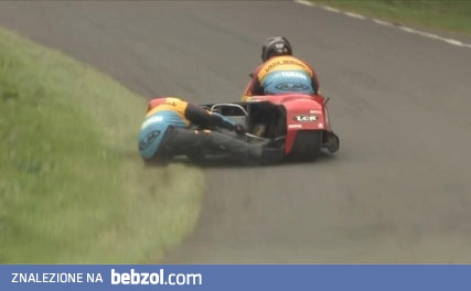 A zakręty pokonuje tak!