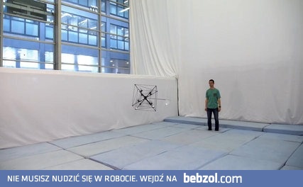 Dron, który może latać w dowolnej pozycji