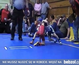 Dzieciak - mały potwór w zapasach