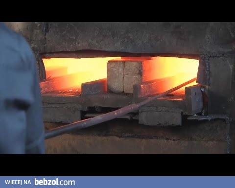 Szpadel zrobiony z szyn kolejowych