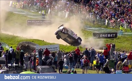 Widowiskowy wypadek na słynnej hopie w Rajdzie Portugalii 2017