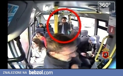 Złodziej dla zmyłki rozsypał w autobusie pieniądze