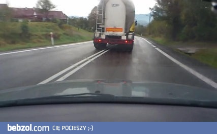 Kubica dorabia jako kierowca tira