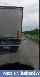 Francuski kierowca nie pozwala się wyprzedzić 