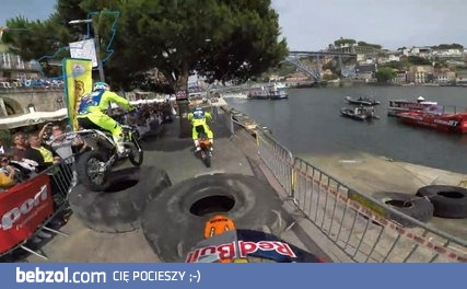 Zawody enduro w mieście