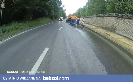 Potrącenie rowerzysty przez motocyklistę