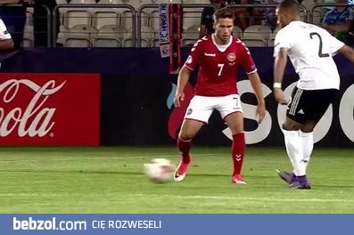 Przepiękny techniczny strzał Selke!