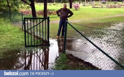 A przez kałużę przechodzę tak... 