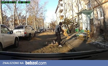 A co to mi blokuje drogę?