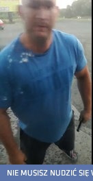 Kierowca zawodowy wychodzi na dyskusję z nożem