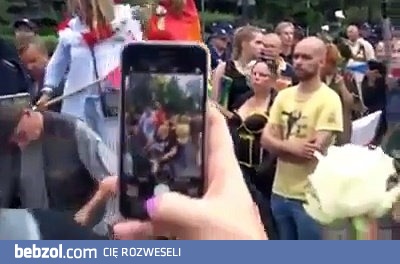 Kiedy demokracja wjedzie za mocno