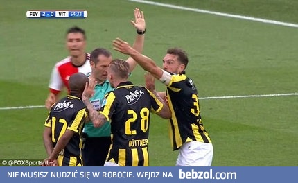 System VAR - sędzie anuluje gola