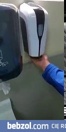 Rasistowski dozownik do mydła