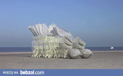 Niesamowite samoistnie poruszające się dziwaczne konstrukcje