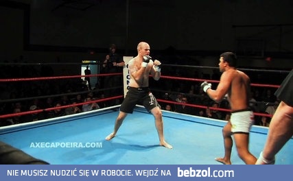 nokaut w stylu Capoeira