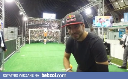 Séan Garnier vs Robot do bronienia karnych