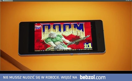 DOOM odpalony na smartfonie