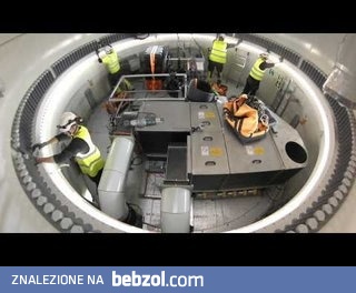 Montaż turbiny wiatrowej na morzu