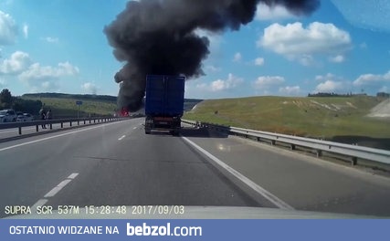 Rozpędzona ciężarówka staranowała 30 samochodów na autostradzie